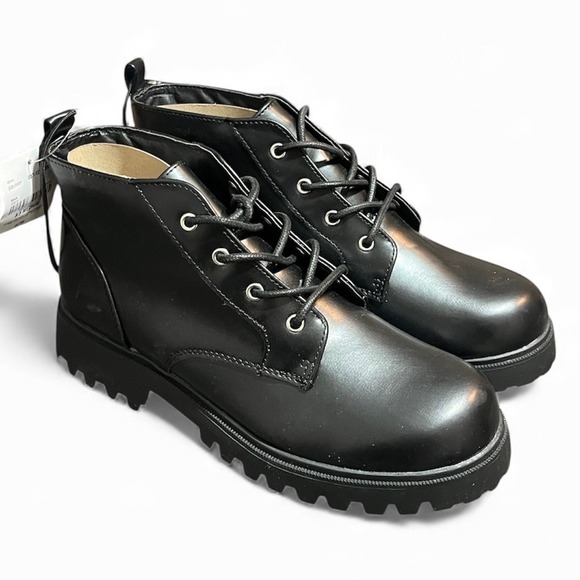 Arizona Jean Co. Shoes - Black Combat Lug Sole Boots Size 8.5 Medium Arizona Jean Co 90's Goth  Edgy